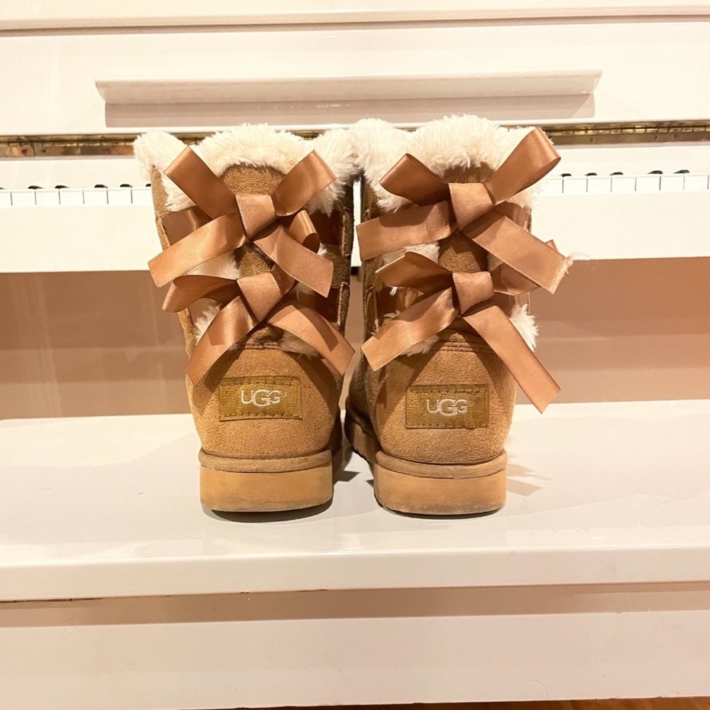 Women’s Ugg’s Bailey bow boot